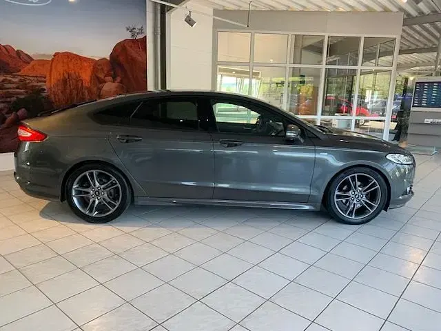 Gebraucht Ford Mondeo ST-Line 165 PS (121 kW) 2019 Grau Limousine