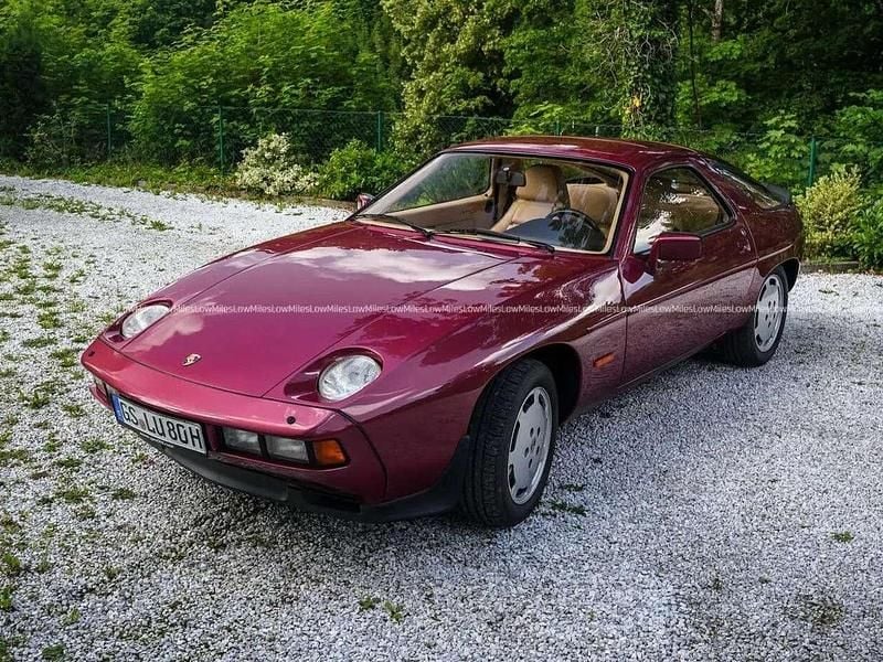 Rot Gebraucht 1980 Porsche 928 Coupé | 35.600 € - Bild 1/4