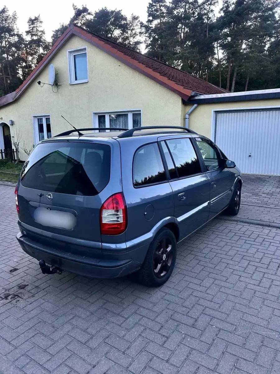 Gebraucht Opel Zafira 116 PS (85 kW) 2004 Grau Van / Kleinbus