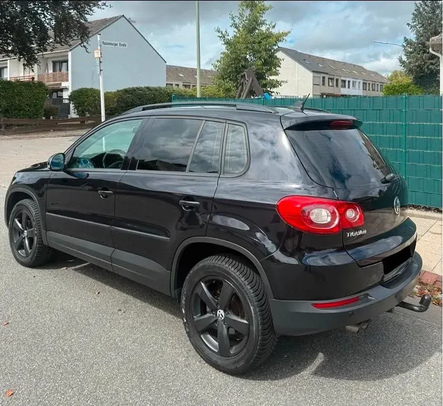 Gebraucht VW Tiguan 140 PS (102 kW) 2008 Schwarz SUV