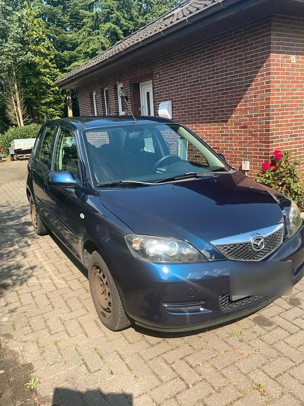 Blau Gebraucht 2007 Mazda 2 Kleinwagen | 1.300 € - Bild 1/4