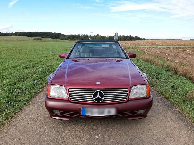 Rot Gebraucht 1992 Mercedes SL300 Cabrio | 6.900 € - Bild 1/4