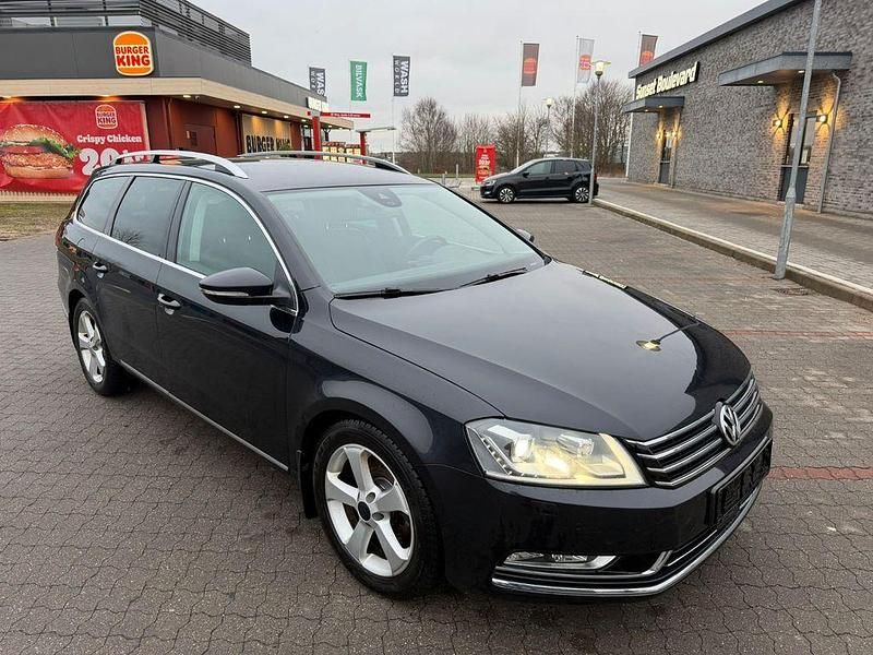 Gebraucht VW Passat Highline 140 PS (102 kW) 2012 Schwarz Limousine