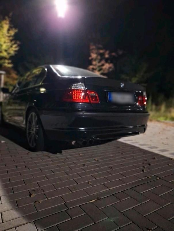 Gebraucht BMW 320 M Sport 170 PS (125 kW) 2001 Schwarz Limousine