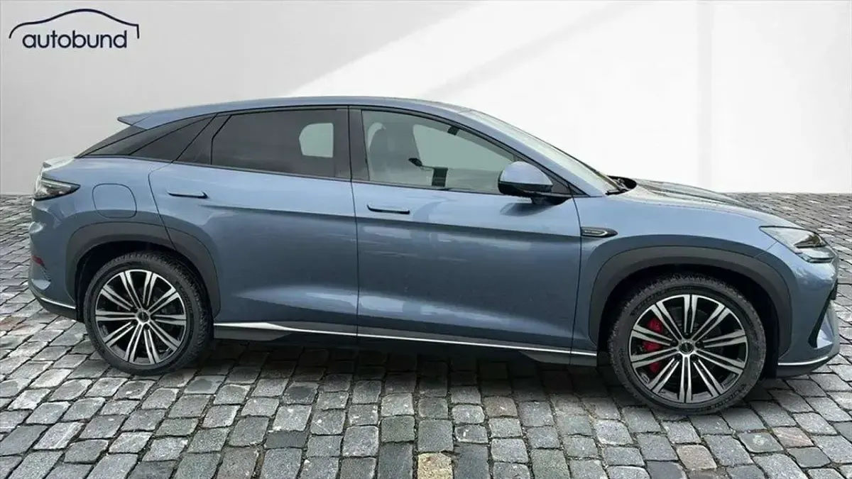 Uusi BYD Sealion 7 389 kW (530 HP) 2025 Harmaa Katumaasturi