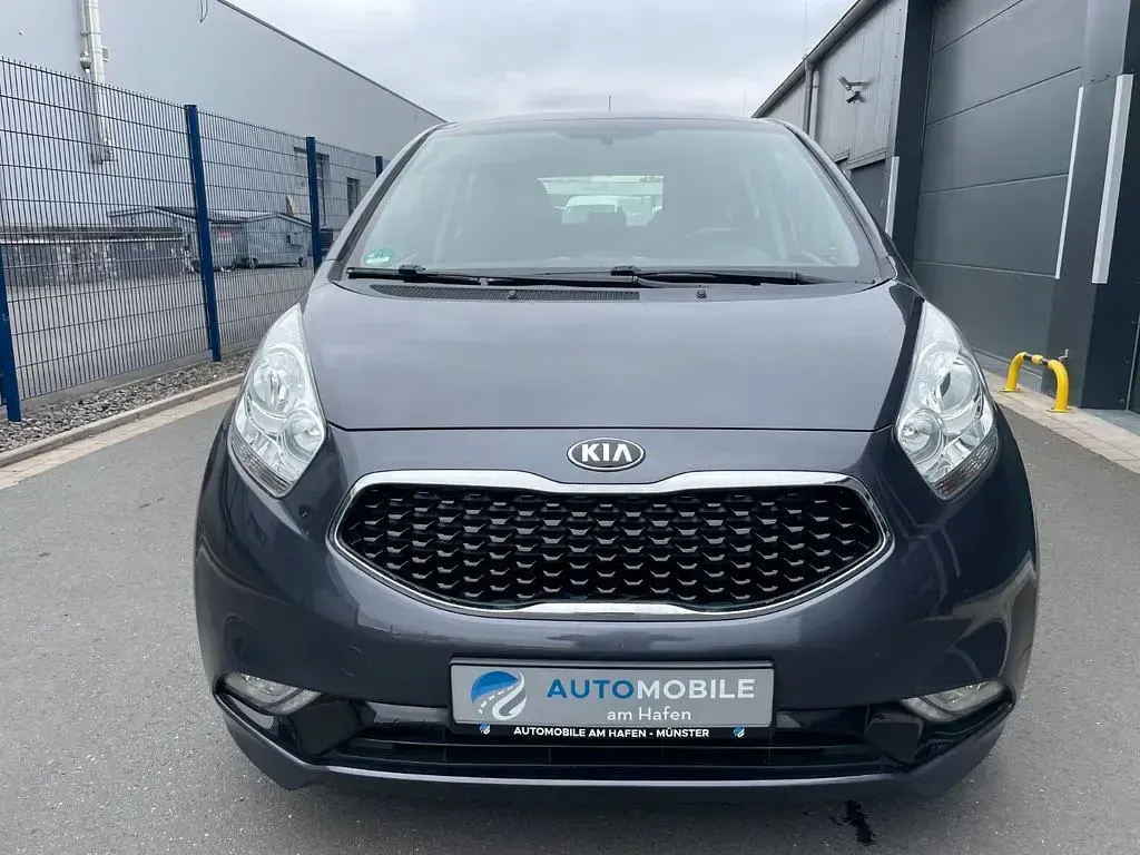 Gebraucht Kia Venga 135 PS (99 kW) 2015 Grau Kleinwagen