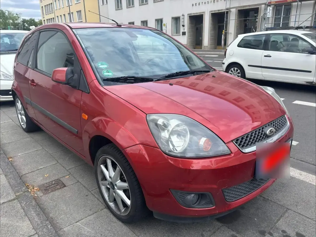 Gebraucht Ford Fiesta Ghia 80 PS (58 kW) 2008 Orange Kleinwagen