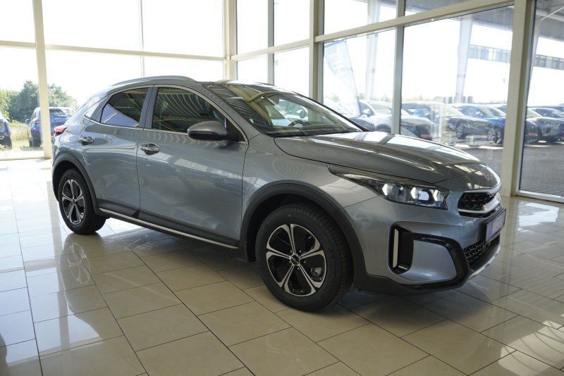 Silber Neu 2025 Kia XCeed SUV | 25.410 € (Superpreis) - Bild 1/4