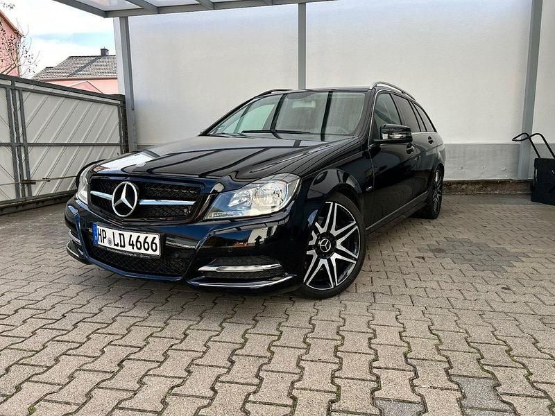 Schwarz Gebraucht 2012 Mercedes C350 Avantgarde Kombi | 12.500 € (Fairer Preis) - Bild 1/4