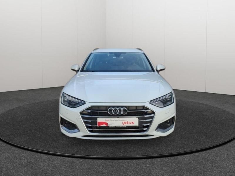 Gebraucht Audi A4 Advanced 204 PS (150 kW) 2022 Weiss Kombi
