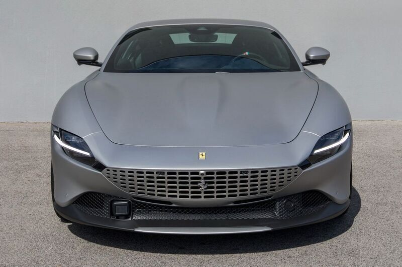 Second-hand Ferrari Roma 620 CP (456 kW) 2023 Argintiu Coupe