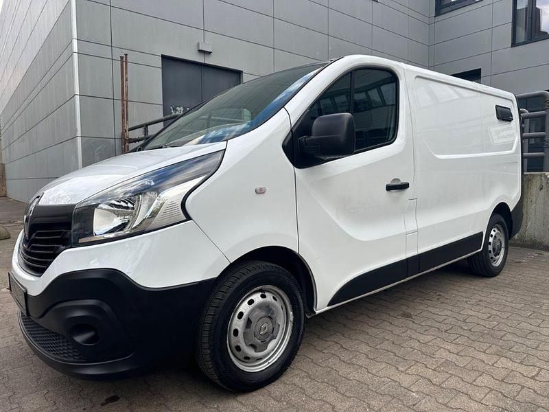 Gebraucht Renault Trafic 90 PS (66 kW) 2016 Weiß Van / Kleinbus