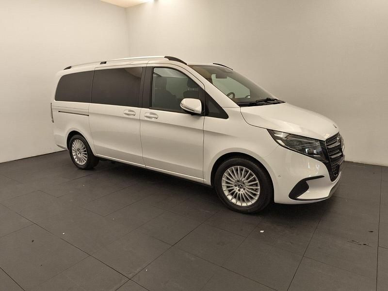Gebraucht Mercedes V220 Style 163 PS (119 kW) 2025 Bergkristallweiß metallic Van / Kleinbus