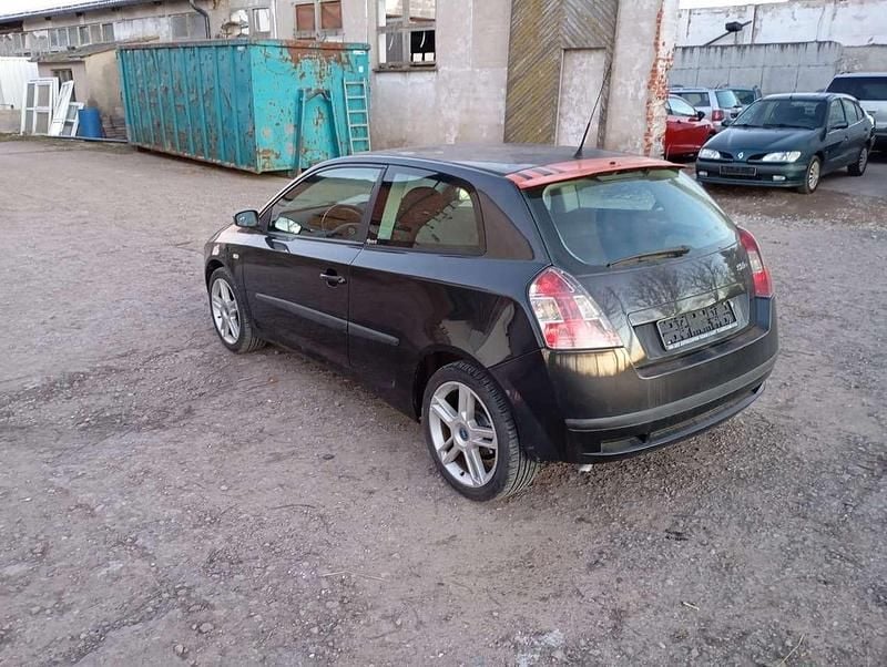 Gebraucht Fiat Stilo 103 PS (75 kW) 2004 Schwarz Limousine