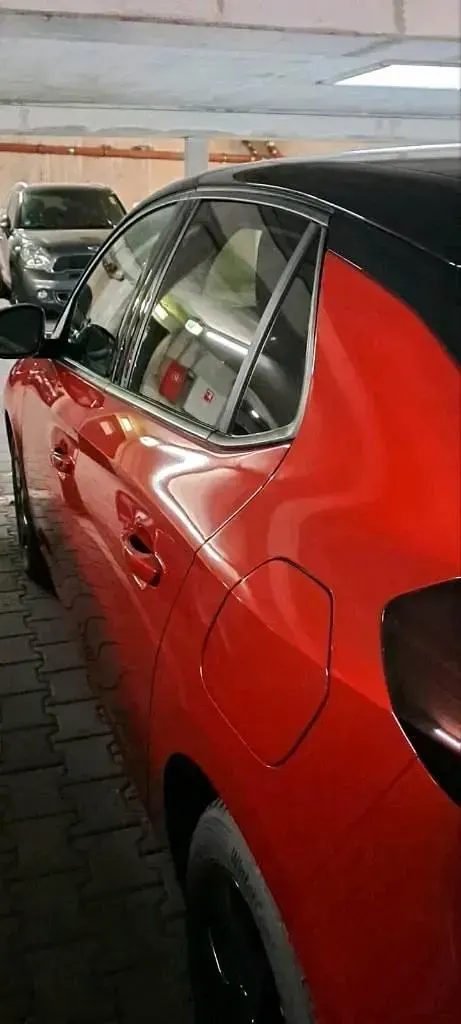Używany Opel Corsa 101 KM (74 kW) 2022 Czerwony Hatchback
