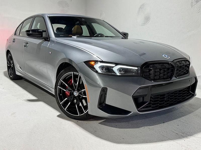 Grau Gebraucht 2023 BMW 340 M Sport Limousine | 47.500 € (Superpreis) - Bild 1/4