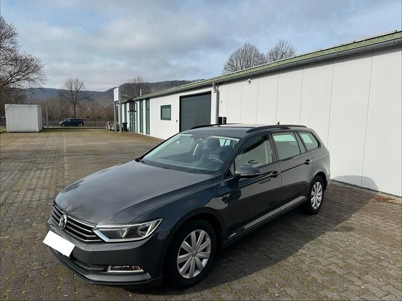 Gebraucht VW Passat 150 PS (110 kW) 2015 Grau Kombi