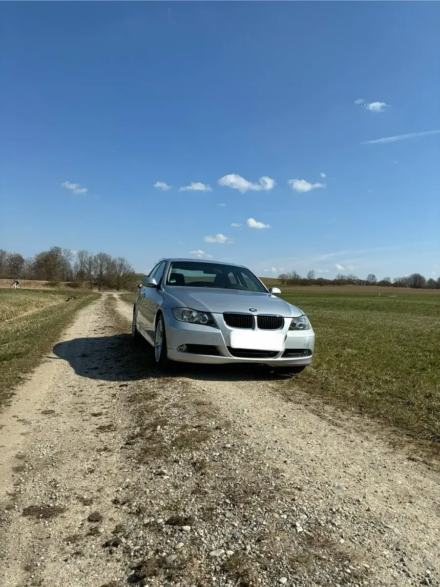 Gebraucht BMW 320 192 PS (141 kW) 2005 Silber Limousine