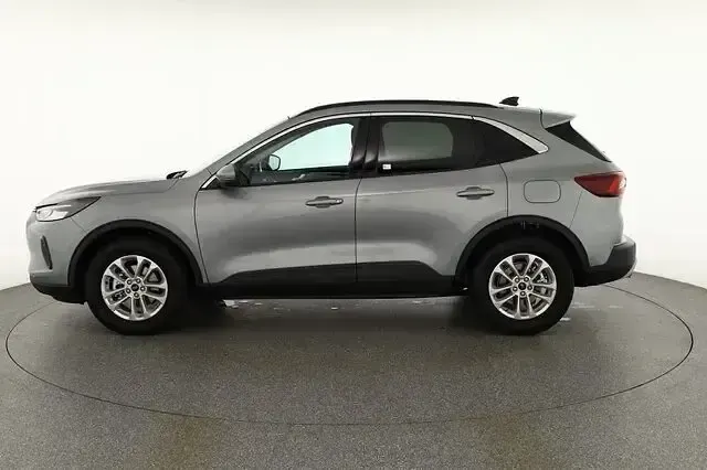 Nowe Ford Kuga Titanium 186 KM (136 kW) 2025 Srebrny SUV