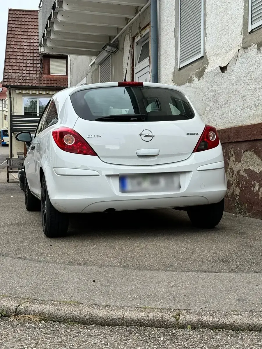 Gebraucht Opel Corsa 60 PS (44 kW) 2009 Weiß Kleinwagen