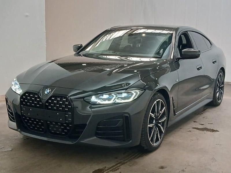 Grau Gebraucht 2024 BMW 430 M Sport Coupé | 52.999 € - Bild 1/4
