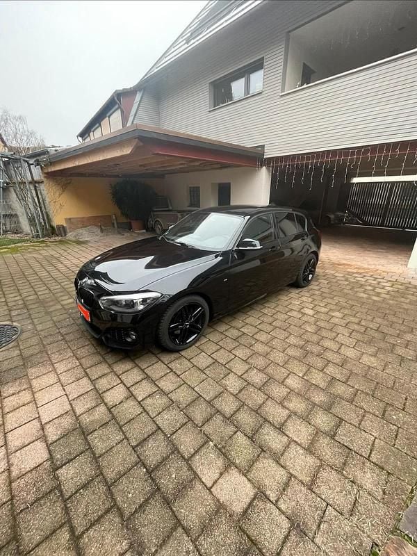 Schwarz Gebraucht 2019 BMW 125 Shadowline Kleinwagen | 20.500 € (Guter Preis) - Bild 1/4