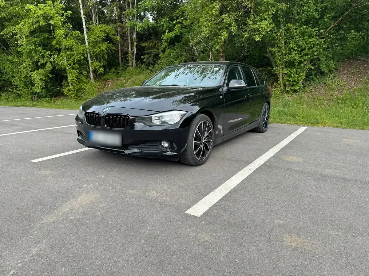 Używany BMW 320 184 KM (135 kW) 2015 Czarny Kombi