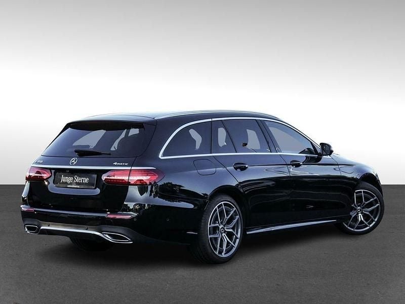Gebraucht Mercedes E450 AMG 367 PS (269 kW) 2022 Schwarz Limousine