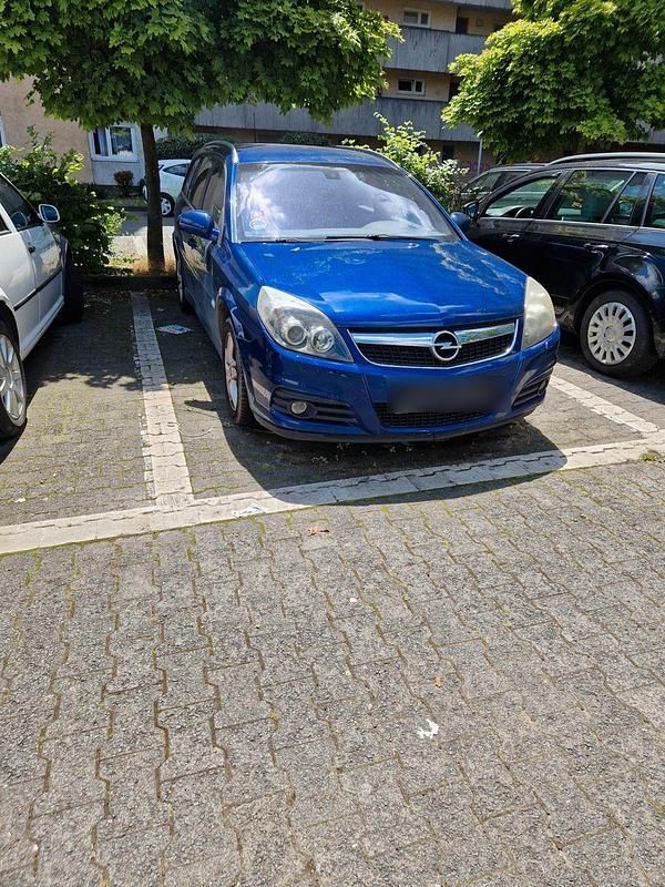 Blau Gebraucht 2007 Opel Vectra Kombi | 3.400 € (Etwas zu teuer) - Bild 1/4
