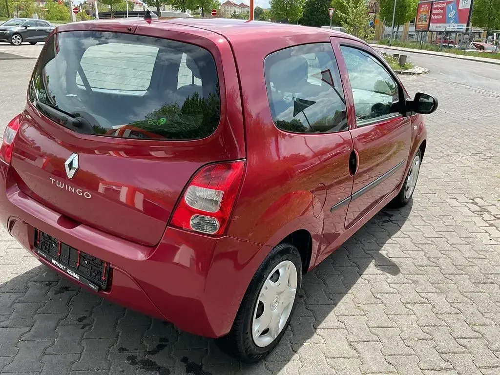 Gebraucht Renault Twingo Authentique 58 PS (42 kW) 2010 Rot Kleinwagen