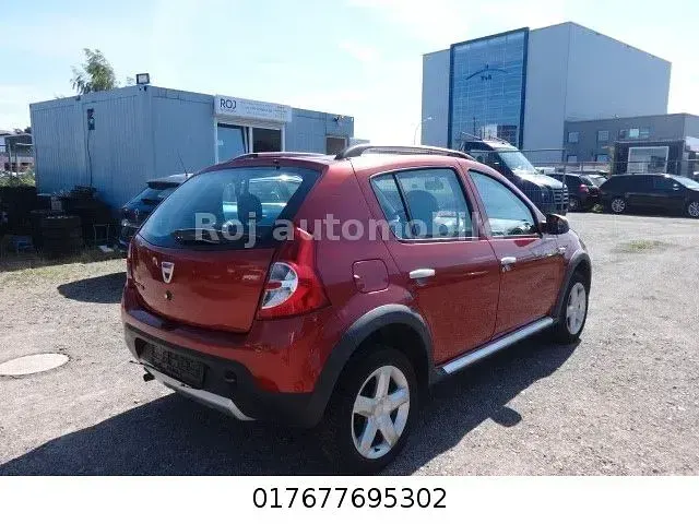 Gebraucht Dacia Sandero Stepway 84 PS (61 kW) 2012 Rot Limousine