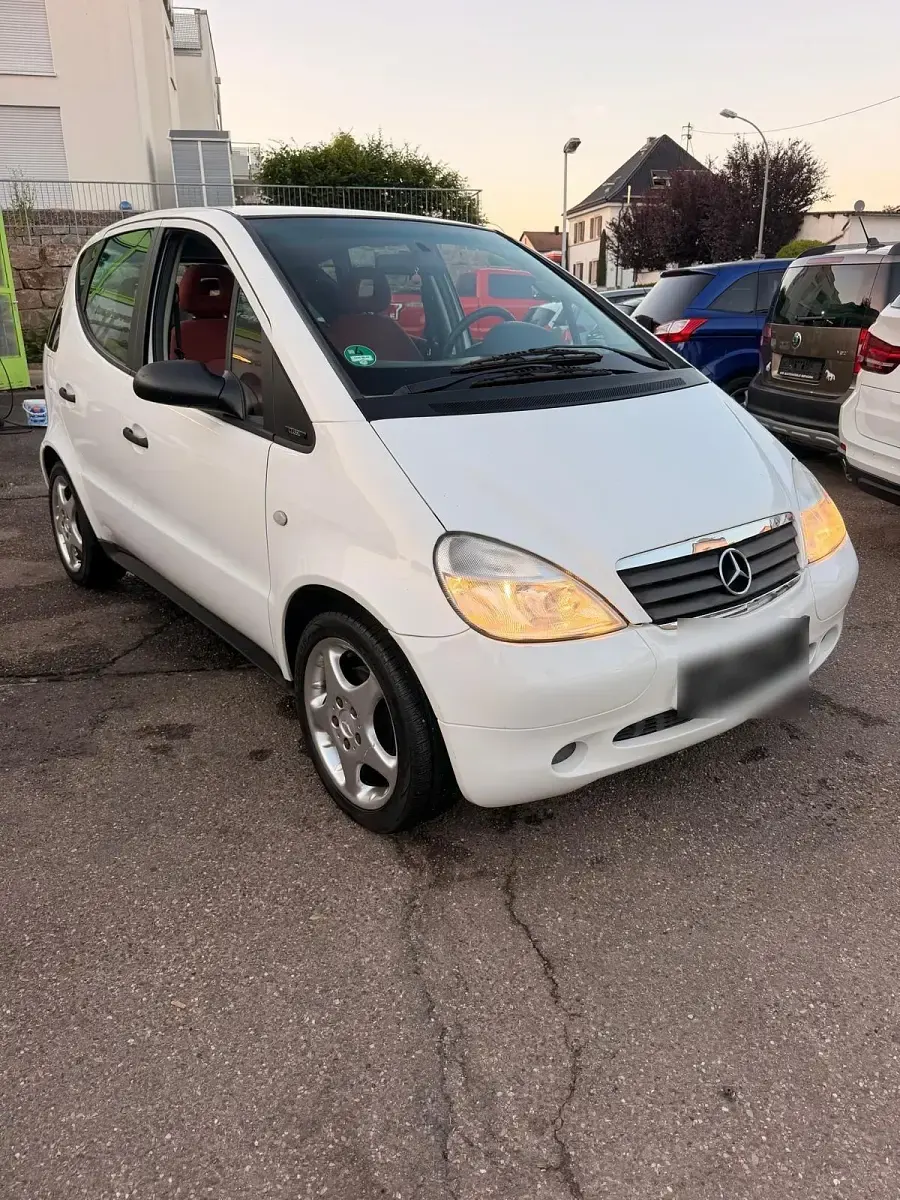 Gebraucht Mercedes A160 102 PS (75 kW) 1999 Weiß Kleinwagen