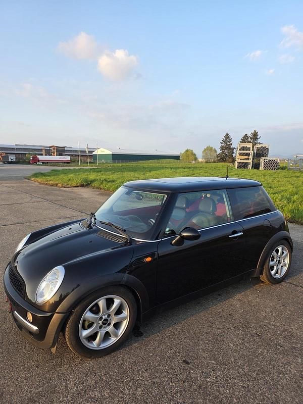 Second-hand Mini Cooper 120 CP (88 kW) 2003 Negru Hatchback