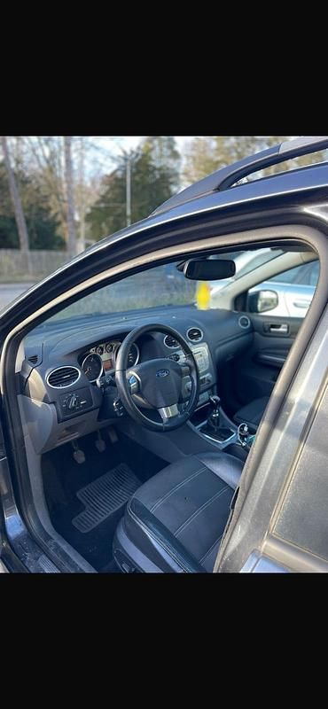 Gebraucht Ford Focus ST-Line 140 PS (102 kW) 2008 Grau Kombi