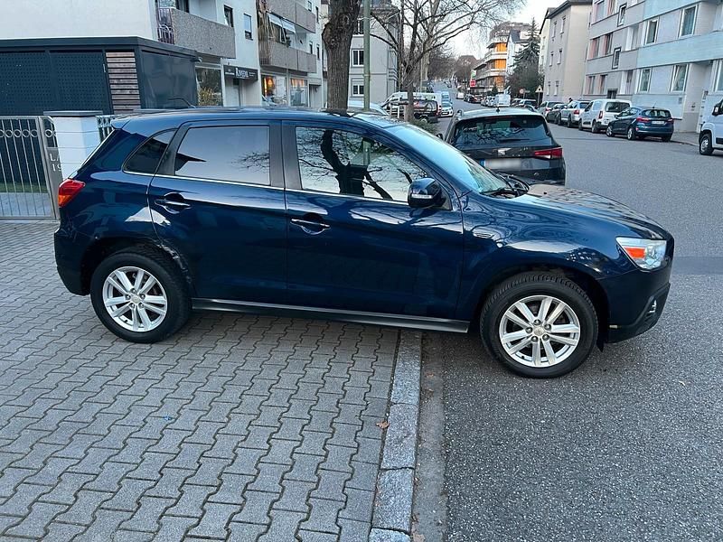 Gebraucht Mitsubishi ASX 150 PS (110 kW) 2011 Blau SUV
