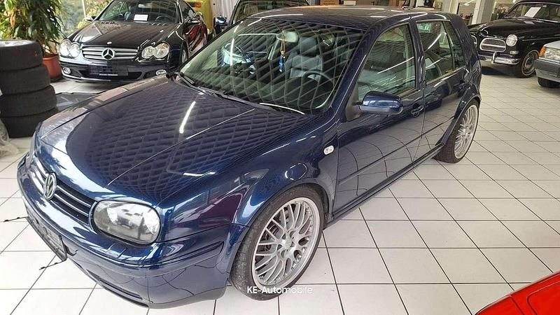 Blau Gebraucht 2002 VW Golf IV Highline Limousine | 10.500 € - Bild 1/4