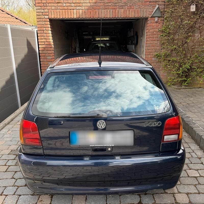 Gebraucht VW Polo 75 PS (55 kW) 1998 Blau Kleinwagen