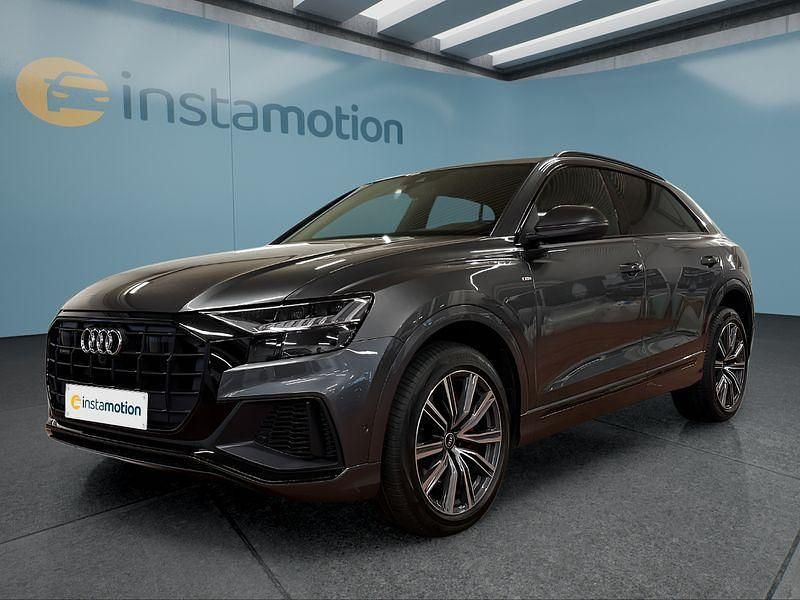 Grau Gebraucht 2021 Audi Q8 SUV | 61.399 € (Teuer) - Bild 1/4