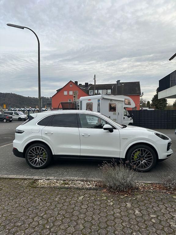 Gebraucht Porsche Cayenne 462 PS (339 kW) 2018 Weiß SUV
