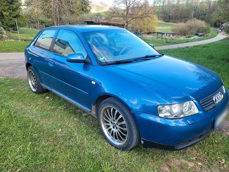 Second-hand Audi A3 150 CP (110 kW) 2002 Albastru Hatchback