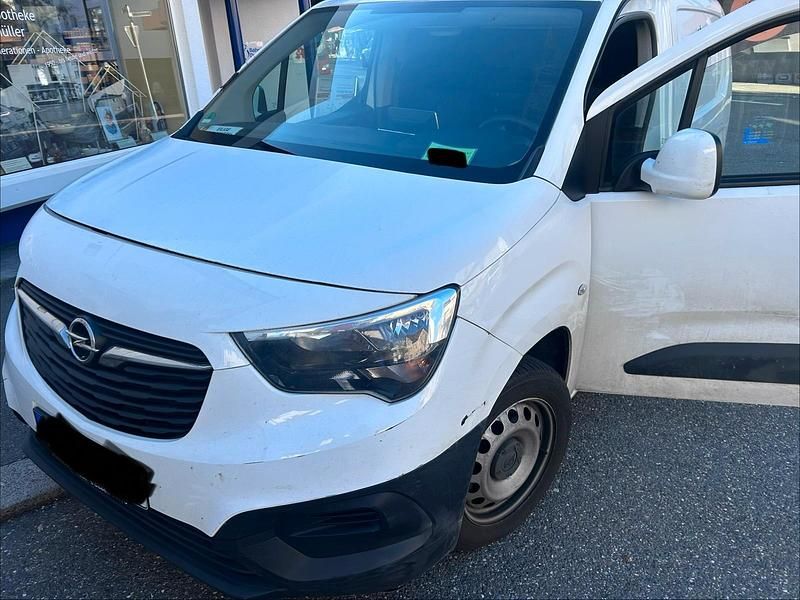 Gebraucht Opel Combo 101 PS (74 kW) 2021 Weiß Van / Kleinbus