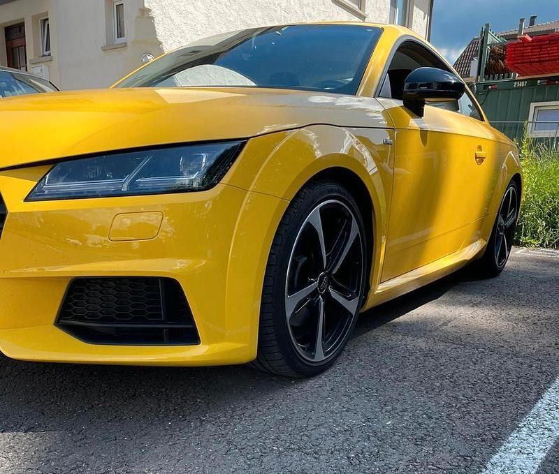 Gebraucht Audi TT 179 PS (131 kW) 2016 Gelb Coupé