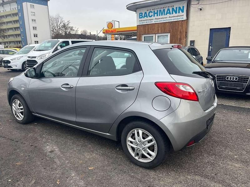 Gebraucht Mazda 2 Edition 75 PS (55 kW) 2012 Grau Kleinwagen