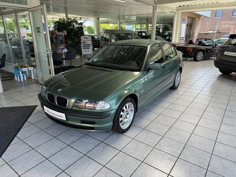 Grün Gebraucht 2000 BMW 316 Limousine | 2.490 € (Fairer Preis) - Bild 1/4