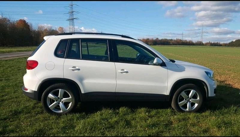 Gebraucht VW Tiguan 122 PS (89 kW) 2012 Weiß SUV