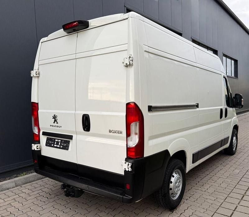 Gebraucht Peugeot Boxer 163 PS (119 kW) 2019 Weiß Van