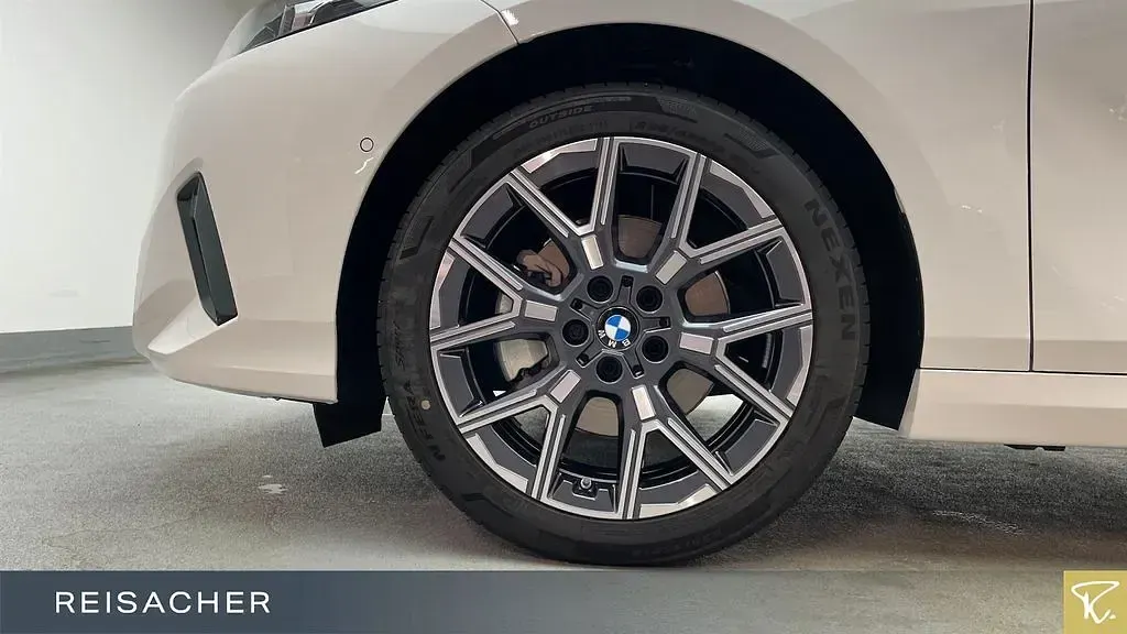 Gebraucht BMW 120 Sport Line 156 PS (114 kW) 2025 Weiß Kleinwagen