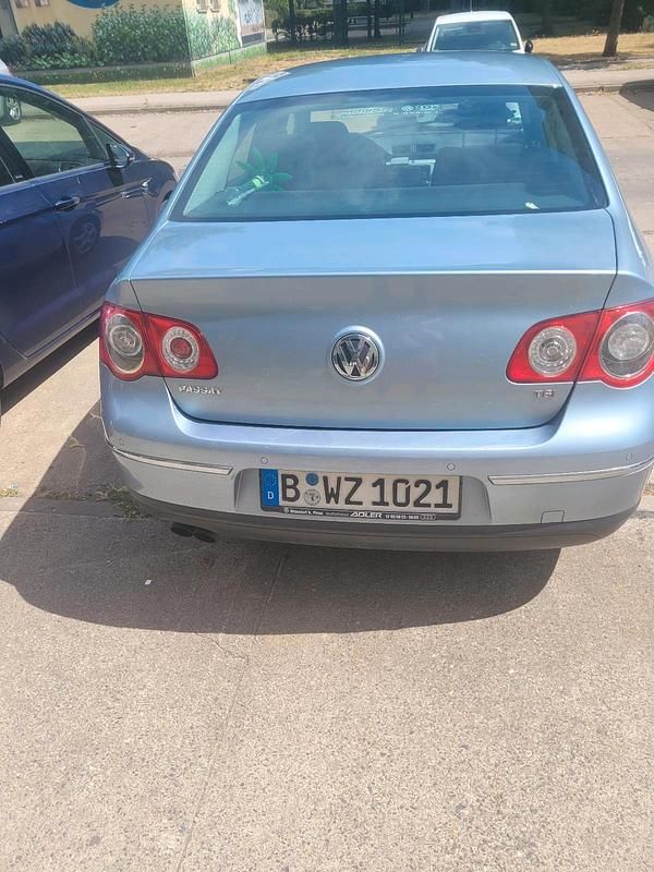 Andere außenfarben Gebraucht 2009 VW Passat Limousine | 1.900 € (Superpreis) - Bild 1/4