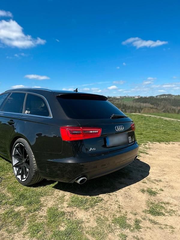 Usata Audi A6 245 CV (180 kW) 2012 Nero Station wagon