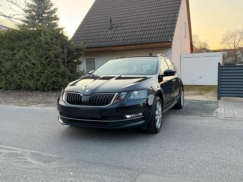 Gebraucht Skoda Octavia Style 150 PS (110 kW) 2017 Schwarz Kombi